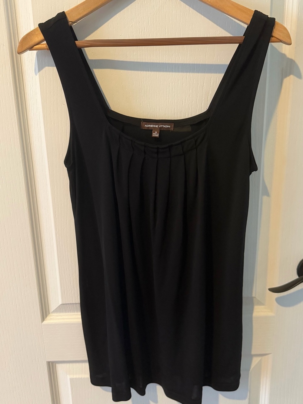 Adrienne Vittadini Black Pleated Scoop Tank
